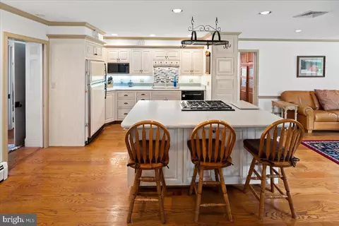 Kitchen - 1345 Clearview Dr, Jamison, PA 18929 photo 2 of 4