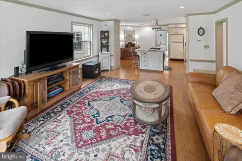 Living - 1345 Clearview Dr, Jamison, PA 18929 photo 5 of 8