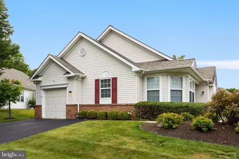 38 Zinnia Way, Langhorne, PA 19047