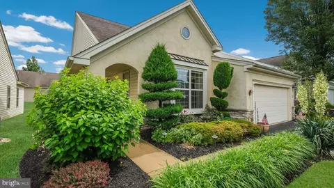 927 Laurens Ln, Warminster, PA 18974