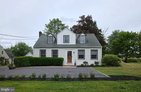 655 Linton Hill Rd, Newtown, PA 18940