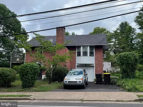 375 N West St, Doylestown, PA 18901