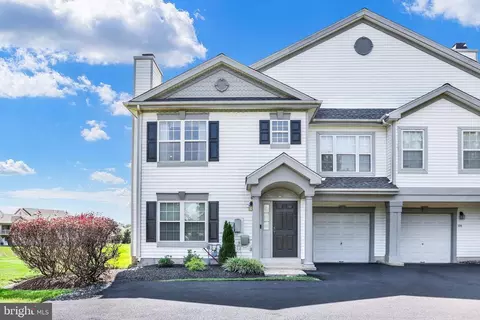 101 Crossroads Dr, Warminster, PA 18974