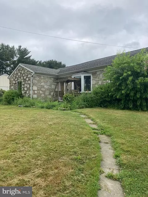 1052 Ford Rd, Bensalem, PA 19020