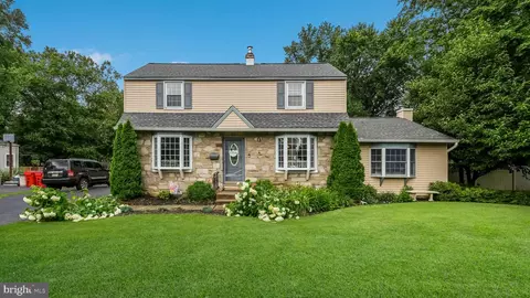 36 Belair Rd, Warminster, PA 18974