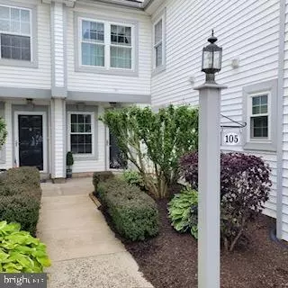 105 Crossroads Dr, Warminster, PA 18974