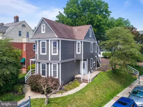 31 W Ashland St, Doylestown, PA 18901