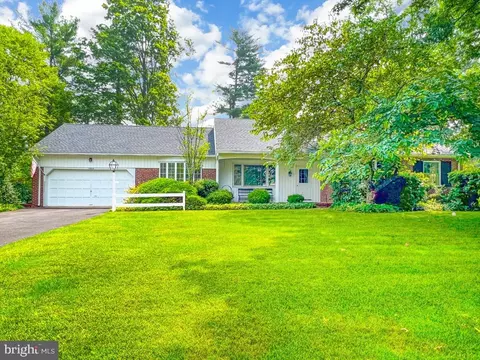 1908 Sylvan Ter, Yardley, PA 19067