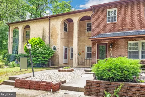 5404 Groton Rd, Bensalem, PA 19020