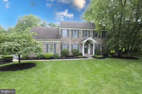 1300 Blossom Ct, Warrington, PA 18976