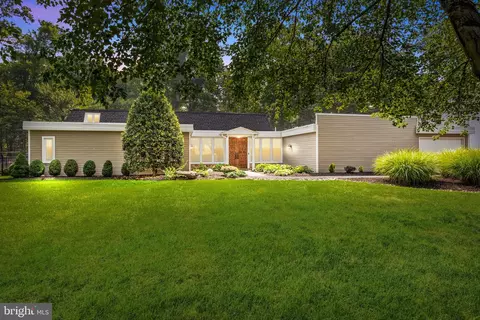 528 Countess Dr, Yardley, PA 19067