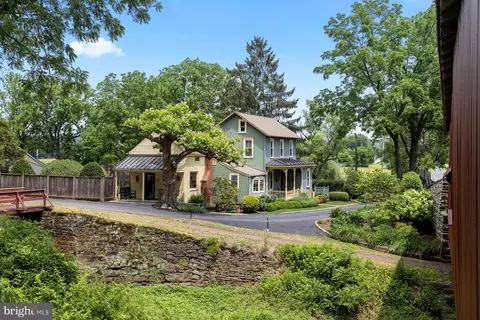 38 Uhlerstown Hill Rd, Upper Black Eddy, PA 18972