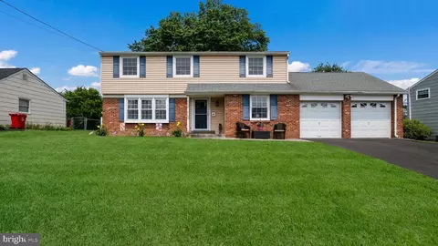 252 Kent Rd, Warminster, PA 18974