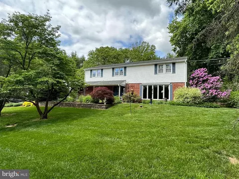 59 Pebble Woods Dr, Doylestown, PA 18901