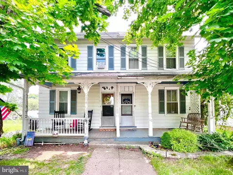 119 N Main St, Richlandtown, PA 18955
