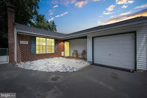 5792 Michael Dr, Bensalem, PA 19020
