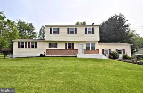 1607 Keystone Dr, Hatfield, PA 19440