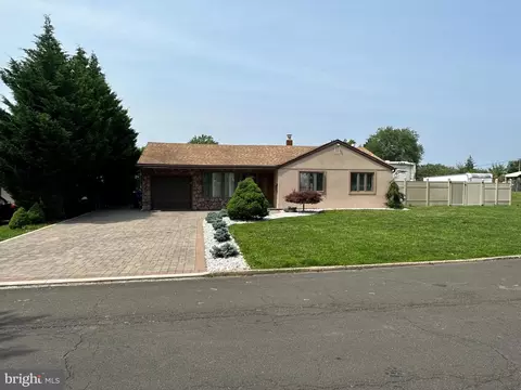 536 Lacebark St, Feasterville Trevose, PA 19053