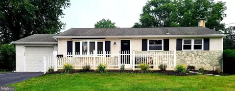 687 Clifford St, Warminster, PA 18974
