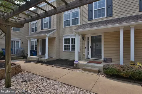 213 Quartz Ct #30, Warrington, PA 18976