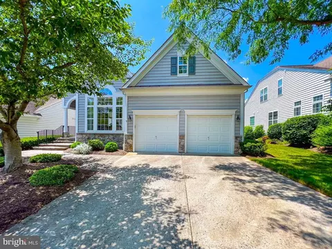 9 Betts Dr, Washington Crossing, PA 18977