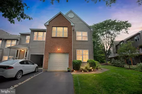108 Bishops Gate Ln, Doylestown, PA 18901