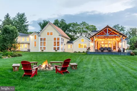 2969 Windy Bush Rd, Newtown, PA 18940
