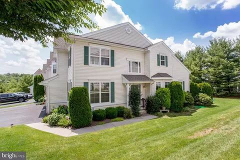223 W Hamilton St, Chalfont, PA 18914
