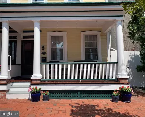 335 Radcliffe St, Bristol, PA 19007