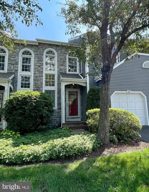 131 Summerhill Ct, New Hope, PA 18938