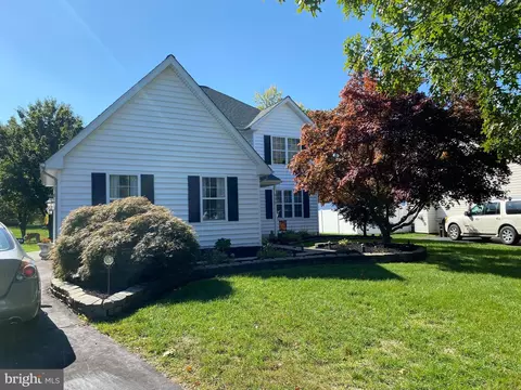 955 Scarlet Oak Dr, Chalfont, PA 18914