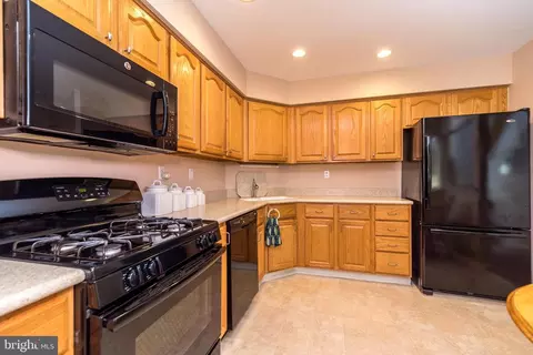 115 Progress Dr, Doylestown, PA 18901 photo 14