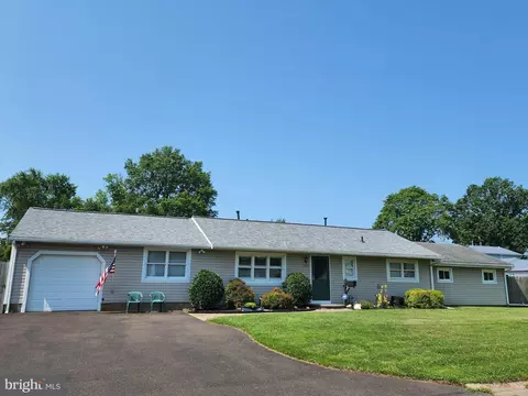 1016 Harding Rd, Southampton, PA 18966