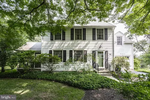 1016 Buckingham Way, Yardley, PA 19067