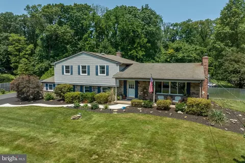 36 Pebble View Ln, Doylestown, PA 18901