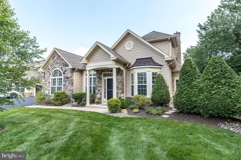 186 Willow Dr, Newtown, PA 18940