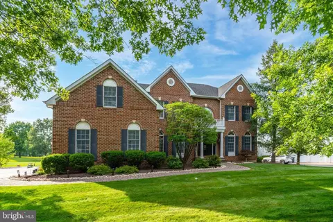 40 Addis Dr, Southampton, PA 18966