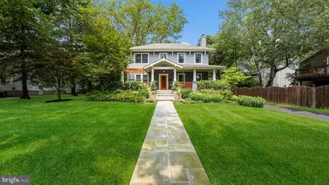 521 Maple Ave, Doylestown, PA 18901