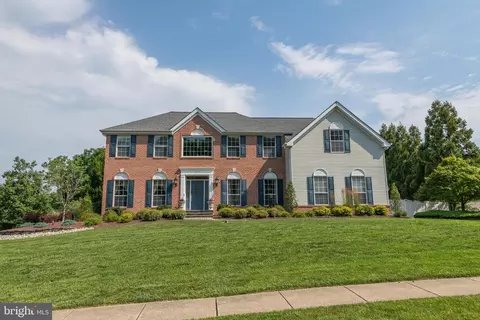 377 Twig Ln, Yardley, PA 19067