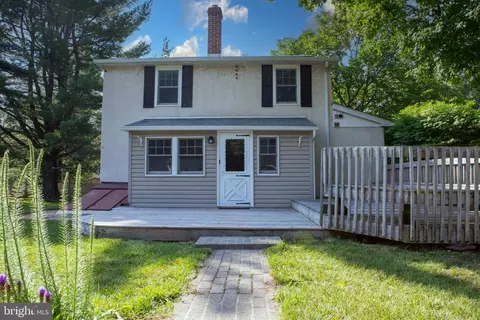 300 E Summit St, Telford, PA 18969