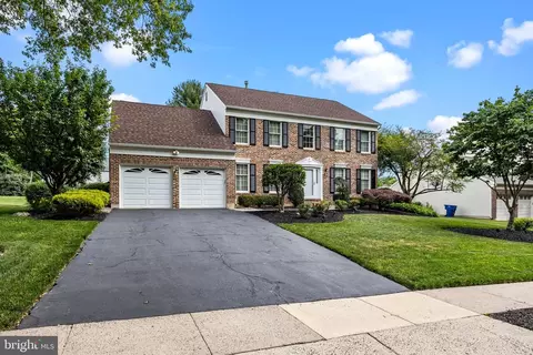 144 Mountain Oaks Rd, Yardley, PA 19067