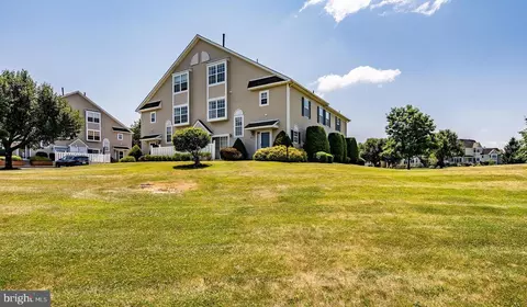 1502 Carol Ct #1403, Jamison, PA 18929