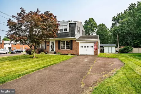208 Park Ave, Quakertown, PA 18951