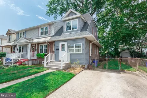 322 Harrison St, Bristol, PA 19007
