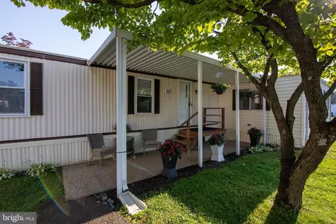 2304 Brownsville Rd #J12, Feasterville Trevose, PA 19053