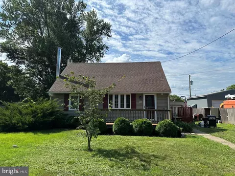 1744 Dixon Ave, Croydon, PA 19021 photo 1