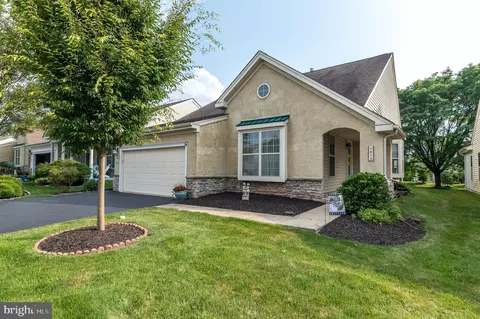 813 Nathaniel Trl, Warminster, PA 18974