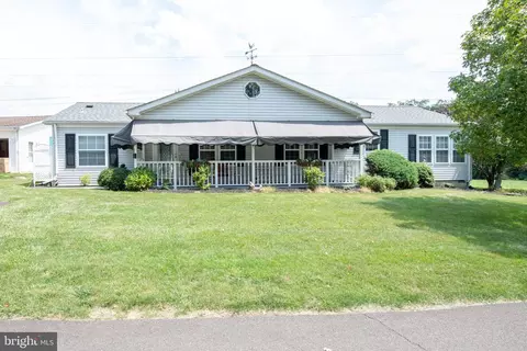 620 Spring Meadow Cir, New Hope, PA 18938