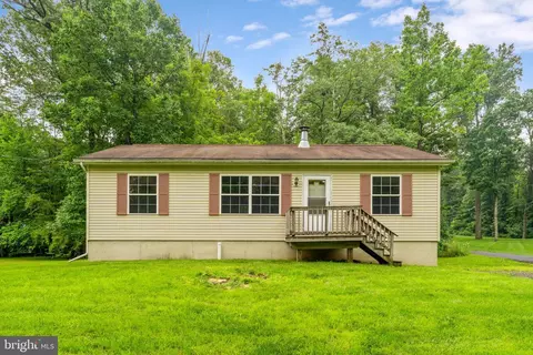 204 Green Top Rd, Sellersville, PA 18960