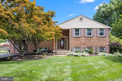 47 Chimney Hill Ct, Richboro, PA 18954